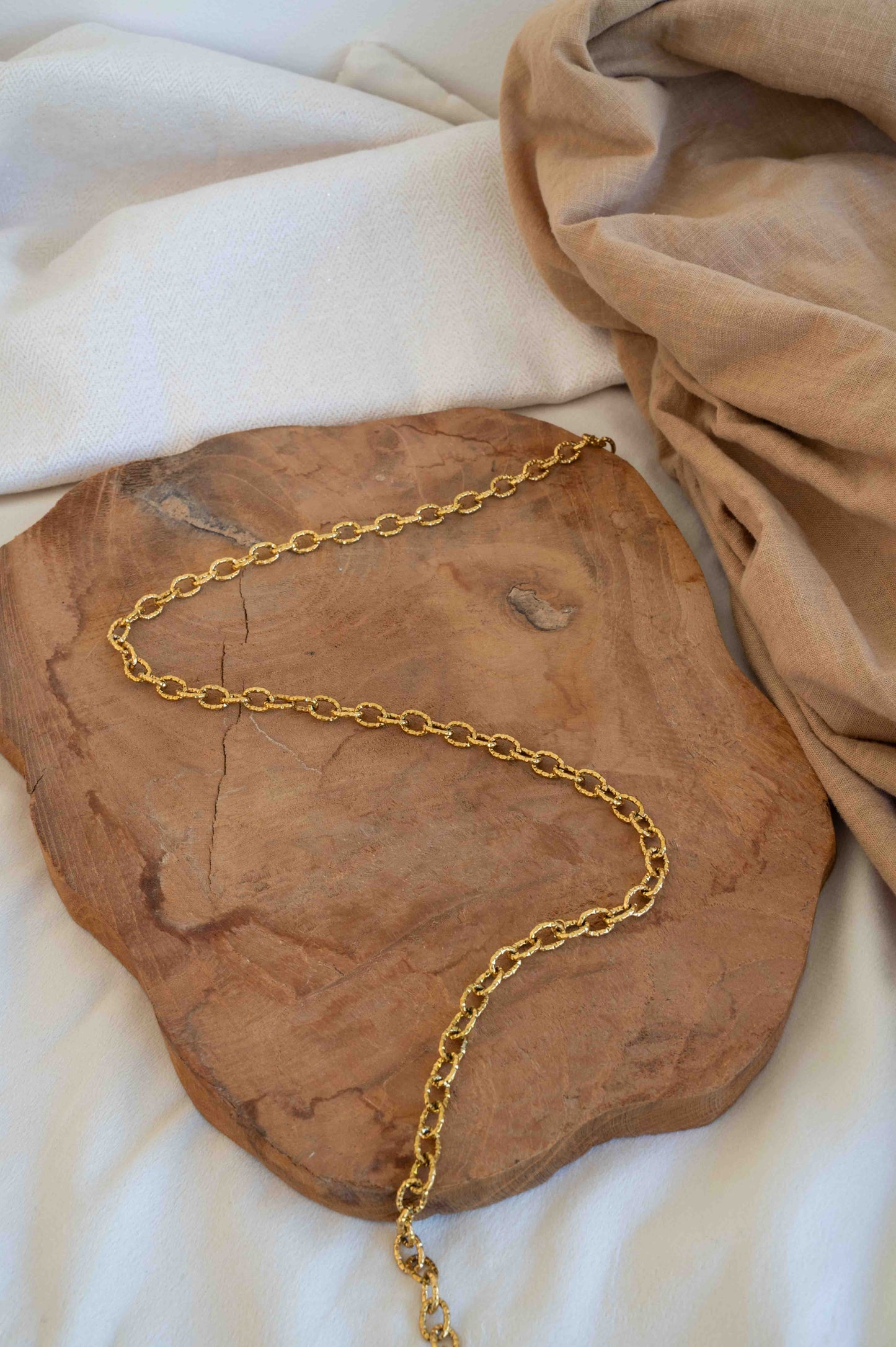 Les Chaînes (colliers & bracelets)